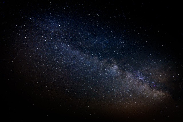 cosmos-1853491_640.jpg
