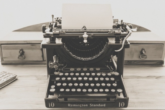 typewriter.jpg