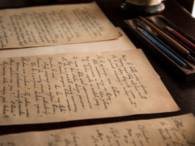 old-letters-436501_1280.jpg