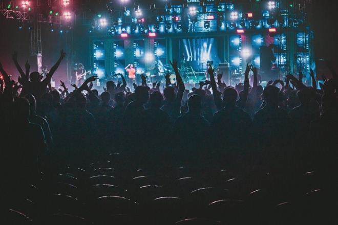 3667343888_62IsB0Pz_concert-4768496_1280.jpg