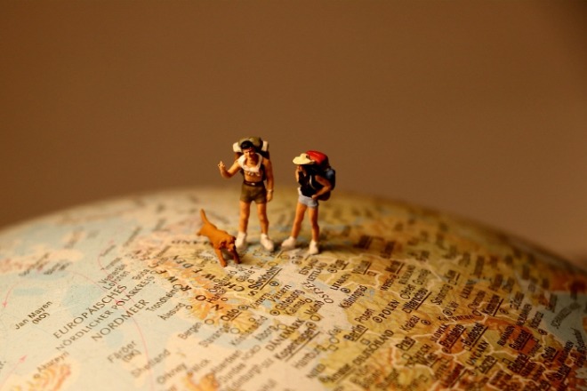 globe-5566476_1280.jpg