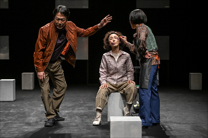 [세종문화회관] 연극 유령 프레스콜_09.jpg