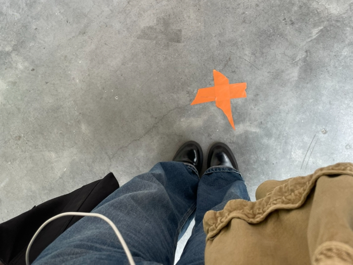 바닥 엑스.jpg
