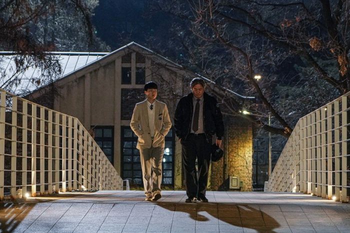 이상한 나라의 수학자 2(700).jpg