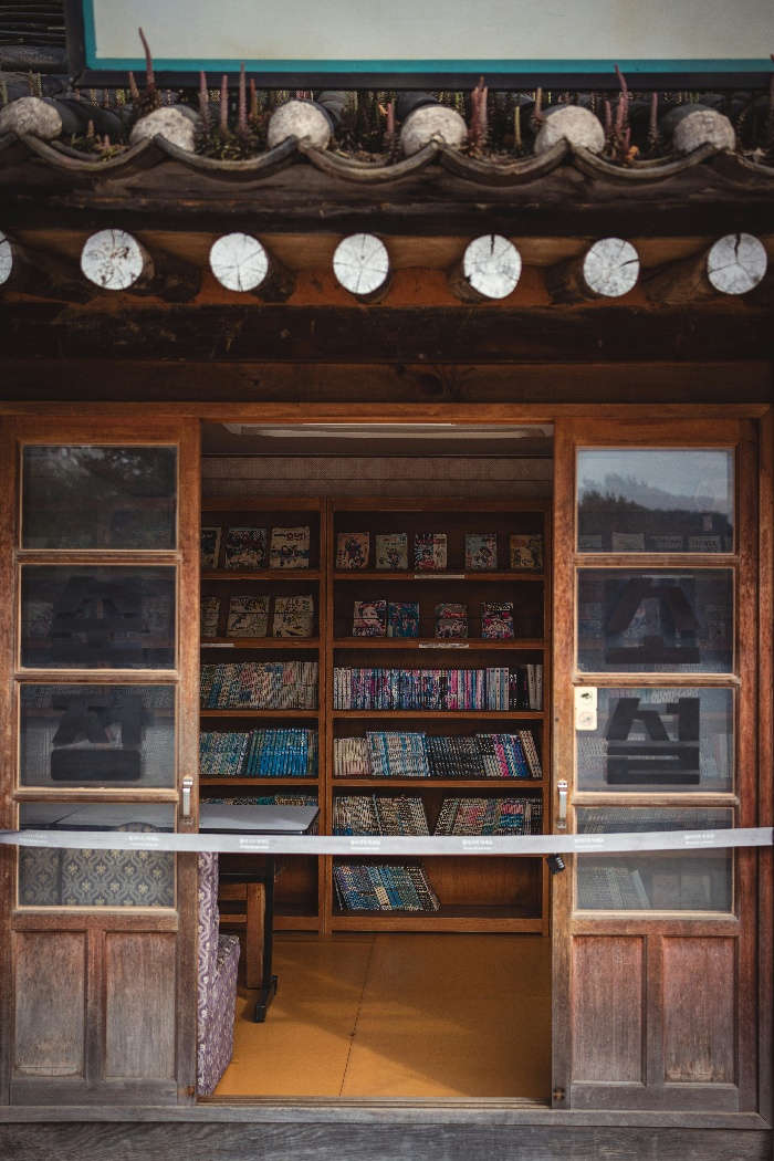 [크기변환]jakub-tomasik-tEB1UhjWeEk-unsplash.jpg