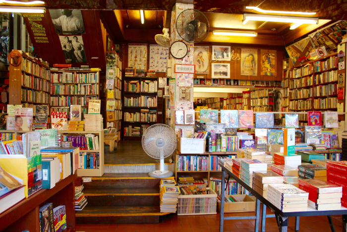 peggy_marco-library-1124718_1920.jpg
