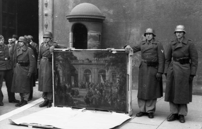 Bundesarchiv_Bild_101I-729-0001-23,_Italien,_Überführung_von_Kunstschätzen.jpg