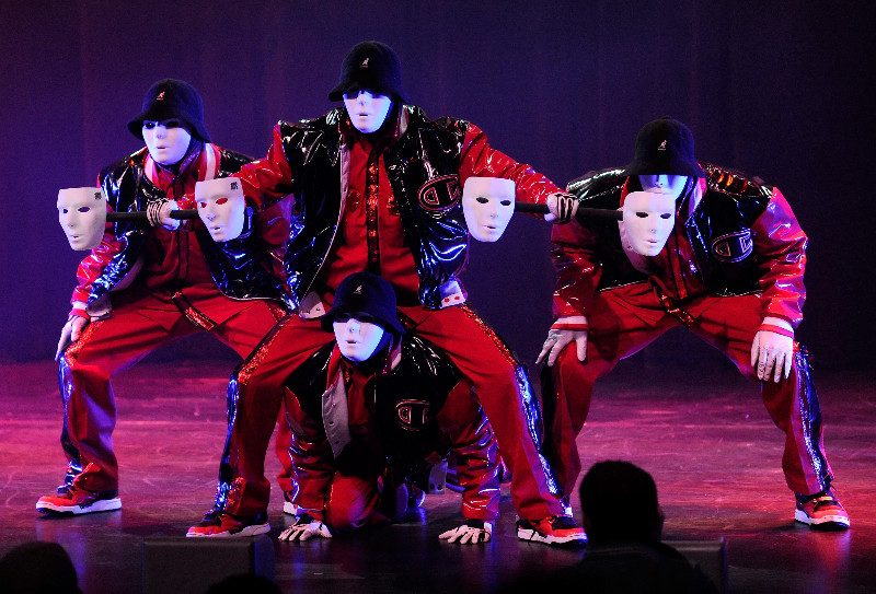 jabbawockeez_3red_mask.jpg