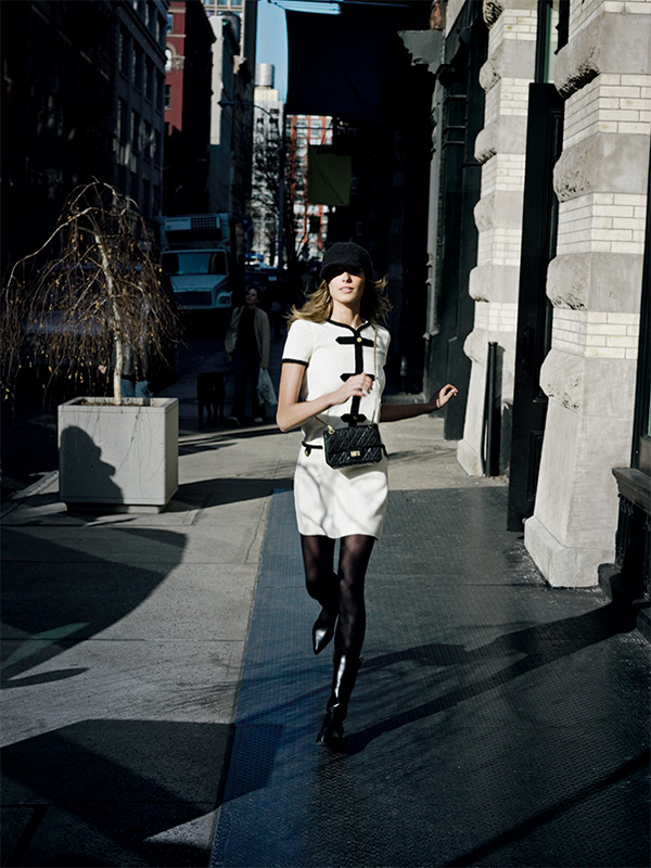 2005_lagerfeld_campaign_zoom.jpg