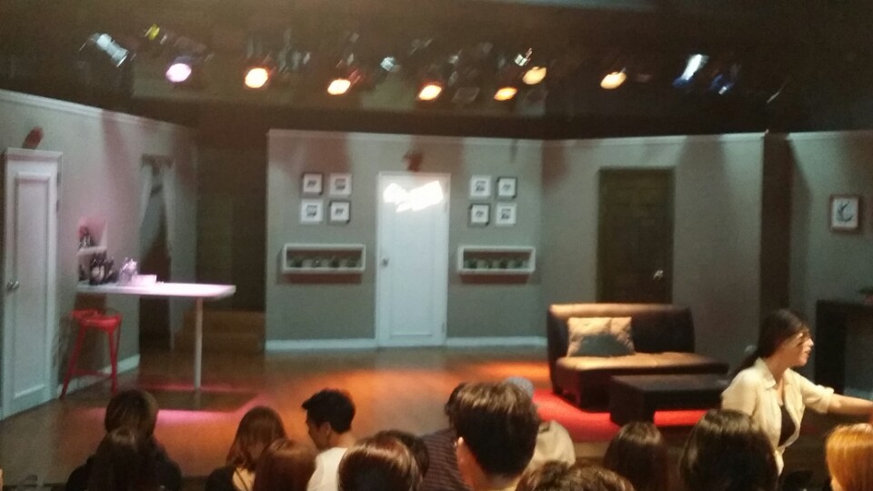 스캔들 무대.jpg