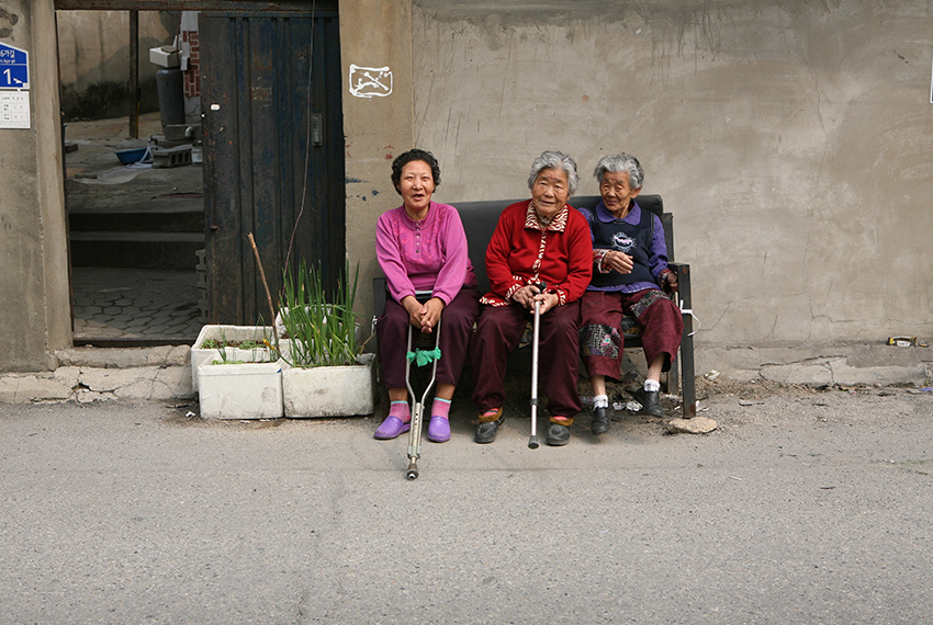 마을백사02_40cm×60cm_pigment-print_2014.jpg