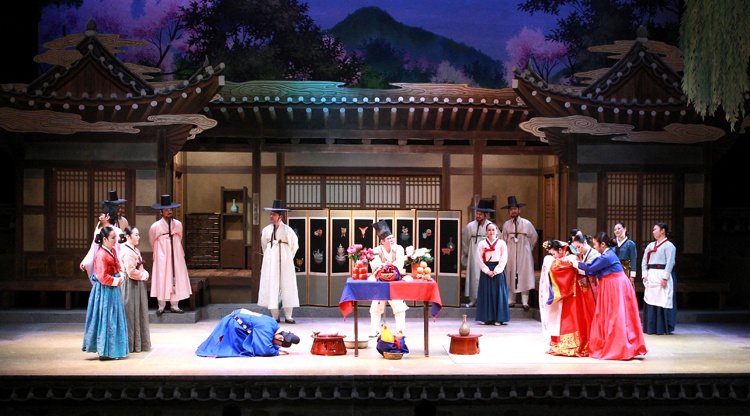 전라북도립국악원 창극단 (2010).jpg
