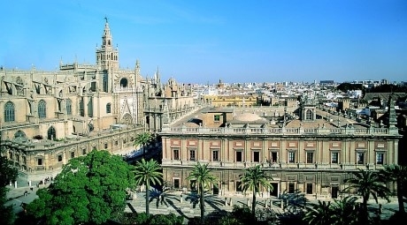 대성당과 요새 Seville Tourism Bureau.jpg