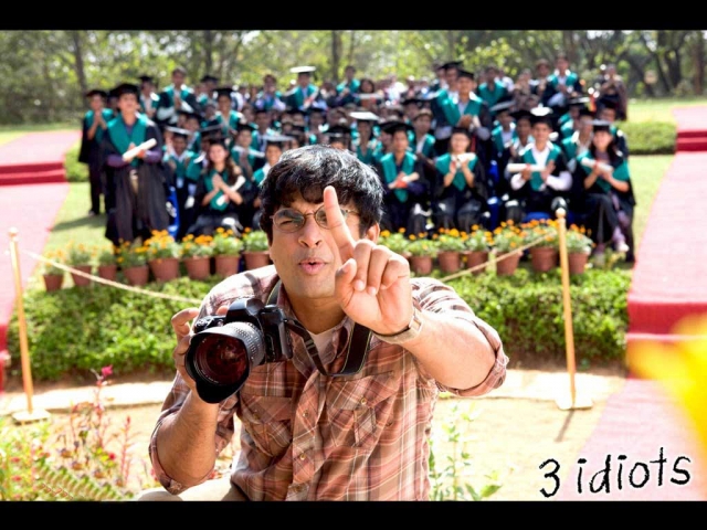 r-madhavan-hindi-film-3-idiots-wallpaper.jpg