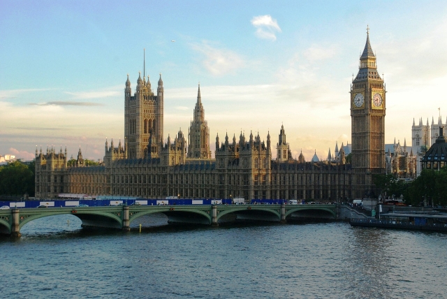 parliament-544751_1280.jpg