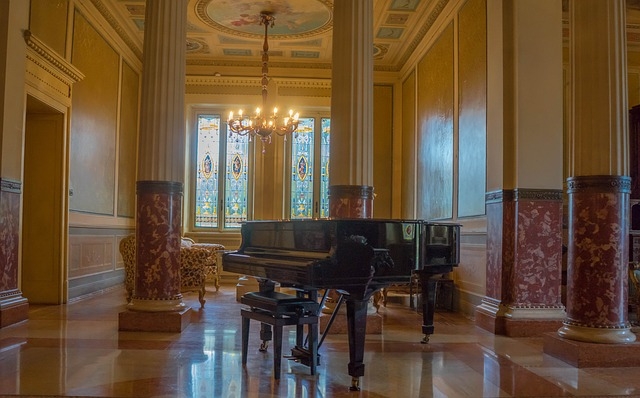 victorian-940805_640.jpg