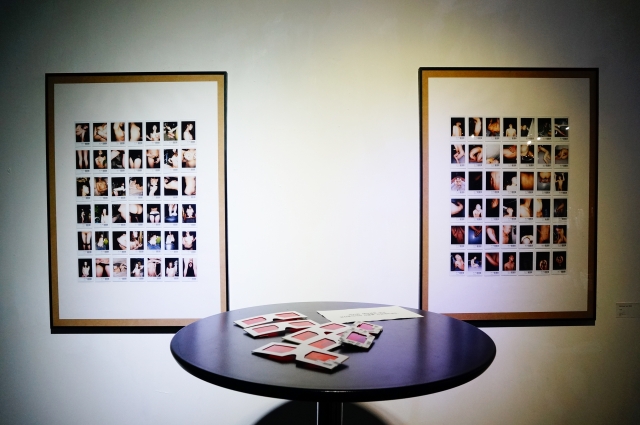 [야한전시] 작가-강신욱, Bitch and Meat, polaroid film, 59.4 x 84.1 cm, 2015, Dickhead and Meat, polaroid film, 59.4 x 84.1 cm, 2015.JPG