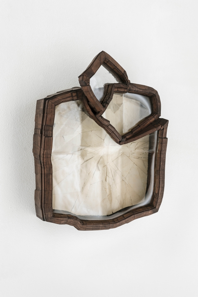 3. 박원주_Smoothing Triptych No. 0515_slumped glass. wood_35x26x11cm_2015.jpg