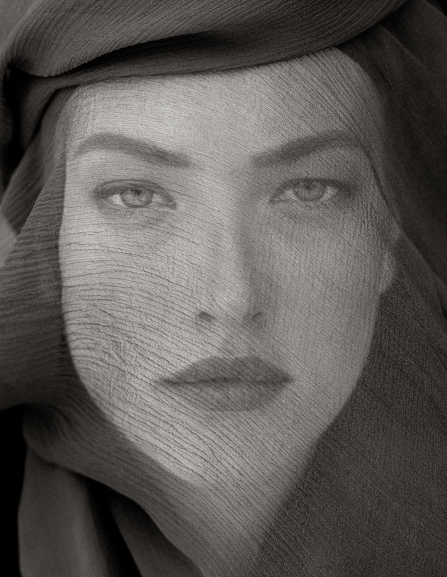 Tatjana Veiled Head (Tight View), Joshua Tree 1988.jpg