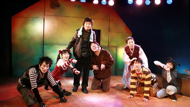 12112844_20110418.jpg