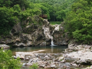dmz 두타연.jpg