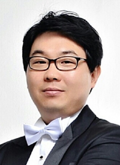 Ten_김진홍 사진.jpg