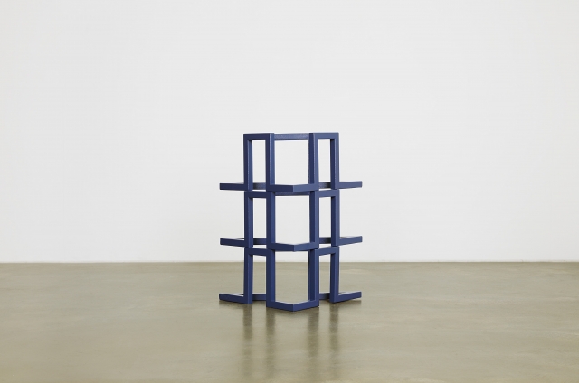 3. 이은우_Blue Triangle and Black Rectangle(부분)_Powder coating, steel_38.3x20.5x38.3cm each  3pieces_2016.jpg