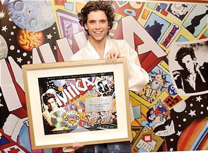 mika_korea3_designerkmr.jpg